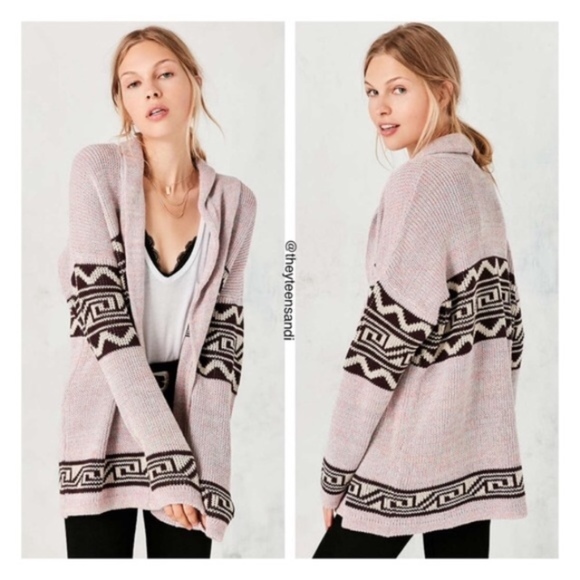 Escote Urban Outfitters Sweaters - SOLD Escote Urban Outfitter Knit Open Cardigan